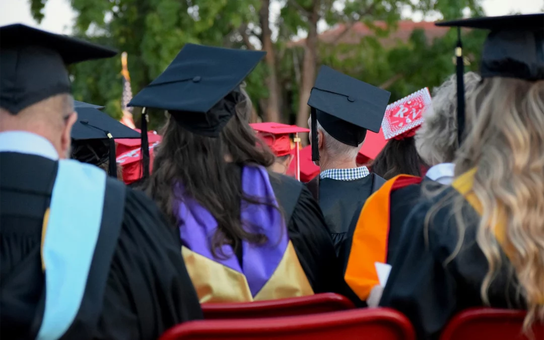 Quels sont les supports de communication courant pour une faculté ?